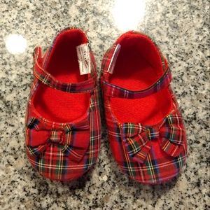 Plaid little girls soft shoes. 12/18 months.